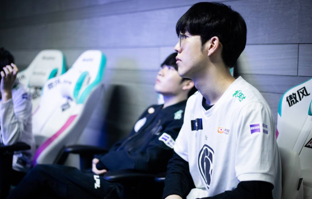 阔的发展前 阔的发展前