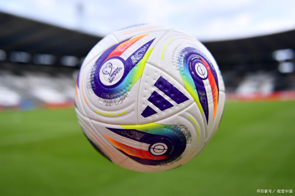 场上展露出 场上展露出