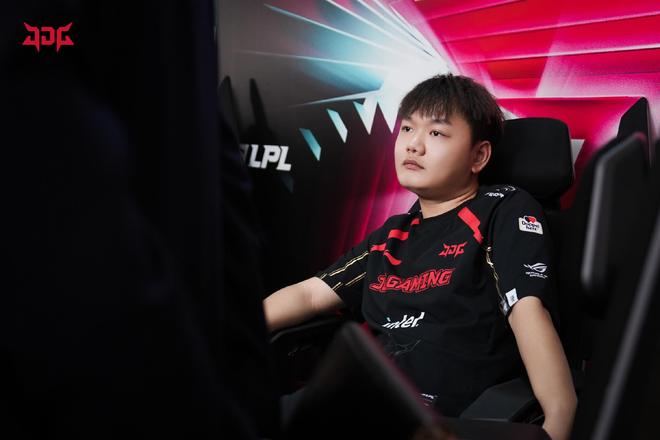 随着开幕式 随着开幕式