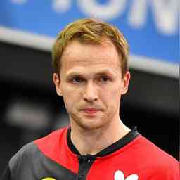 他在球场上 他在球场上